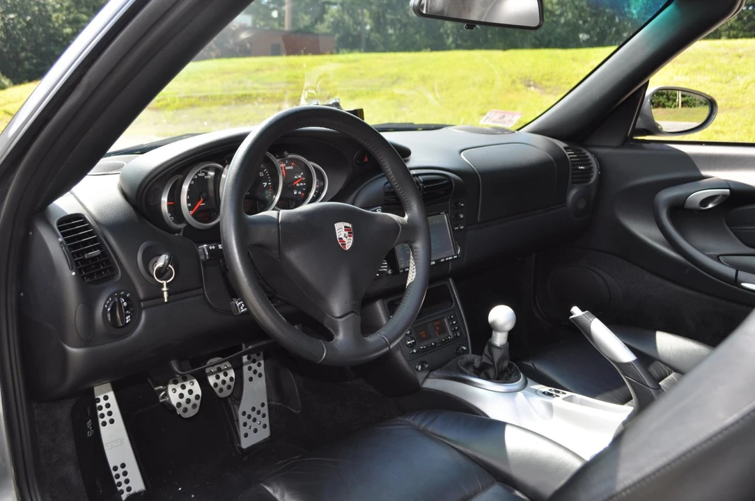 2001 Porsche 996 Carrera - Image 4 of 5