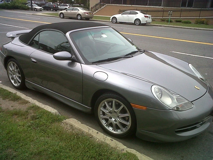 2001 Porsche 996 Carrera 4 - Image 2 of 4