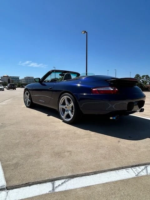 2001 Porsche 996 Carrera 4 - Image 5 of 6