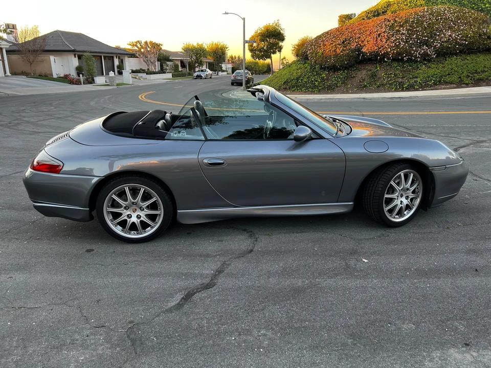 2001 Porsche 996 Carrera - Image 2 of 9