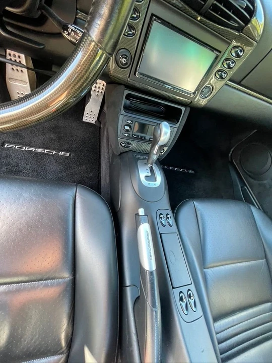 2001 Porsche 996 Carrera 4 - Image 9 of 16