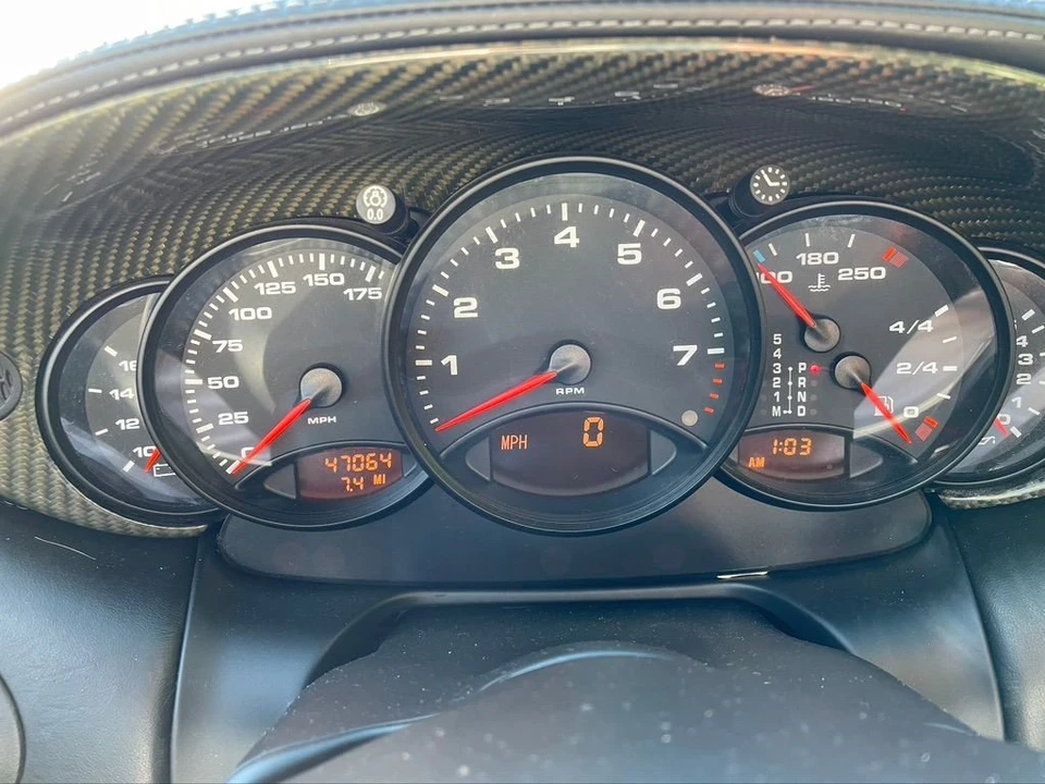 2001 Porsche 996 Carrera 4 - Image 10 of 16