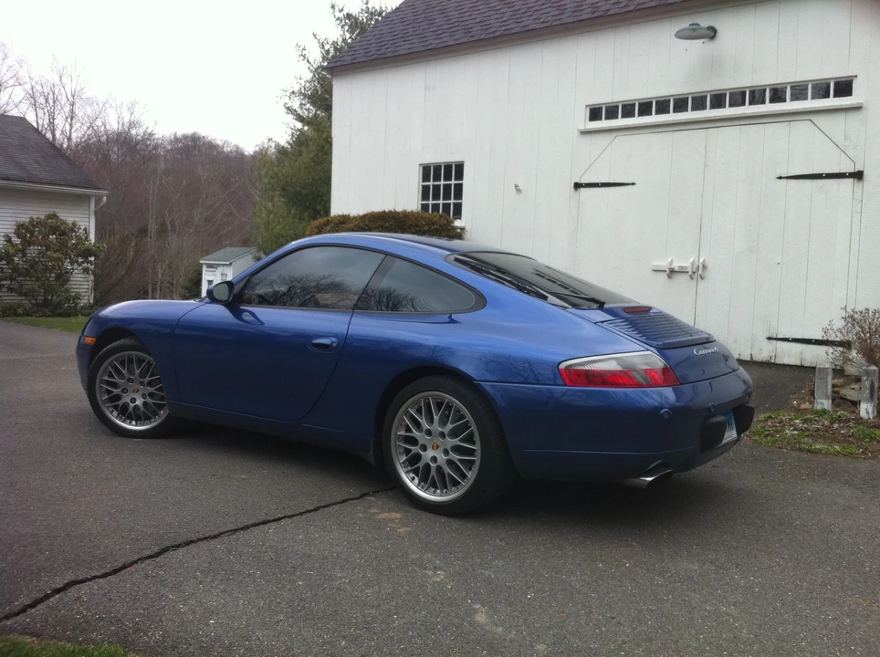 2001 Porsche 996 Carrera 4 - Image 2 of 17