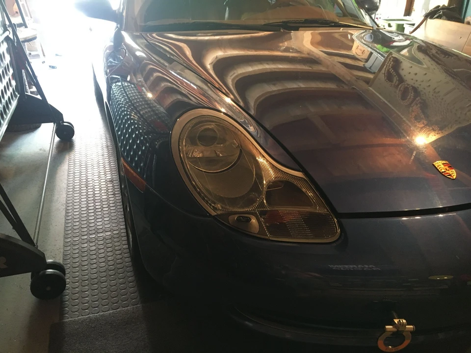 2001 Porsche 996 Carrera 4 - Image 9 of 17