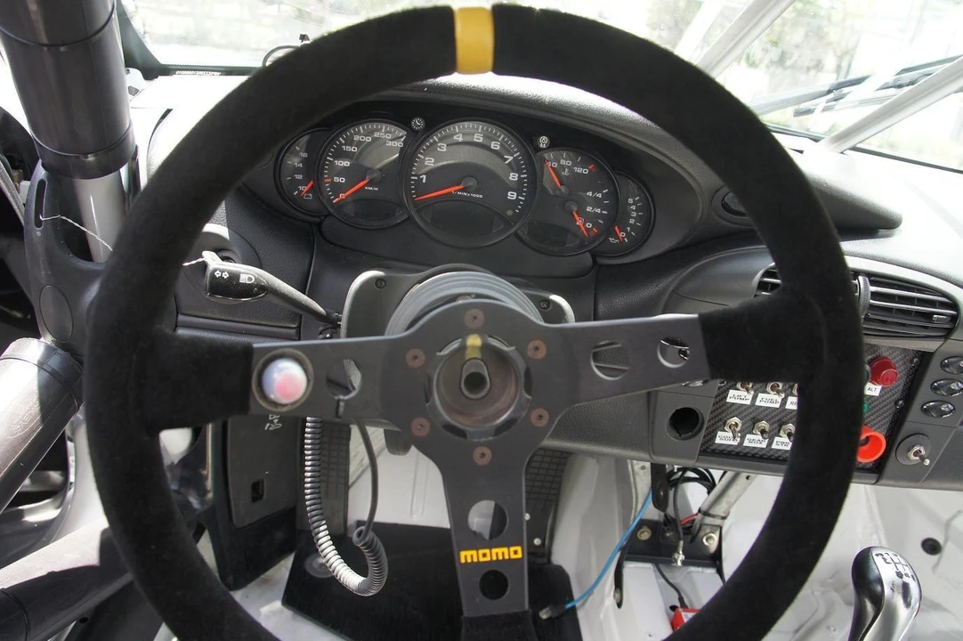 2001 Porsche 996 GT3 - Image 7 of 18
