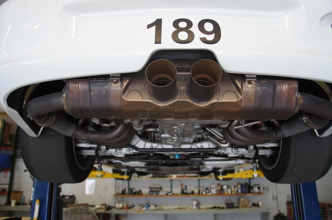 2001 Porsche 996 GT3 - Image 13 of 18