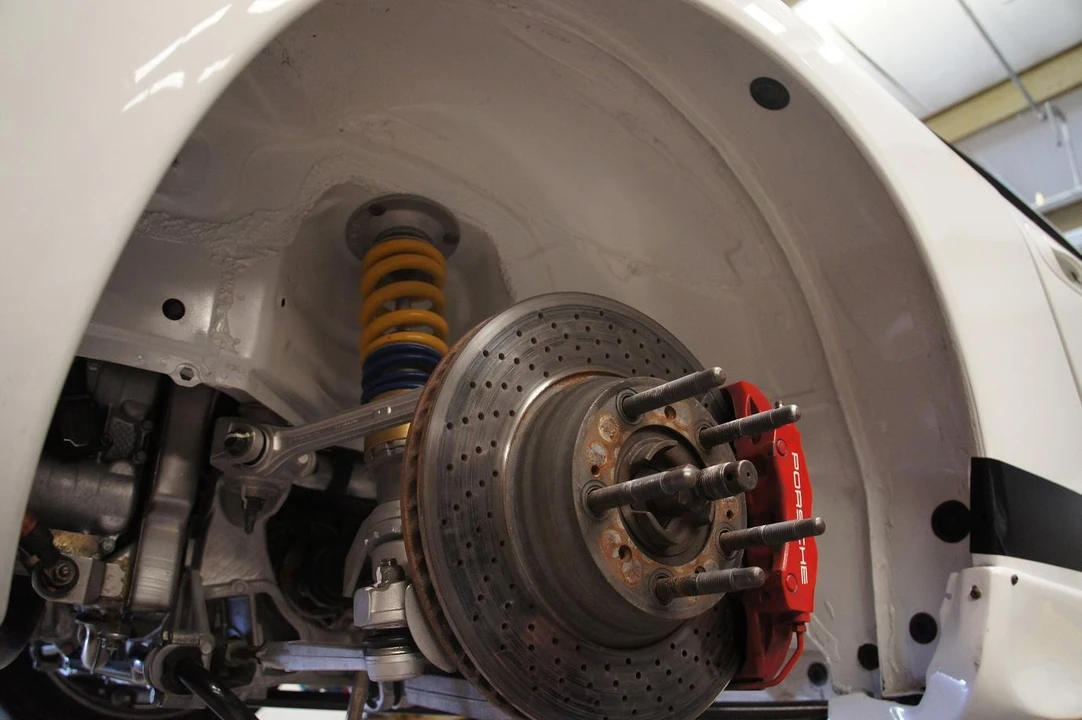 2001 Porsche 996 GT3 - Image 16 of 18