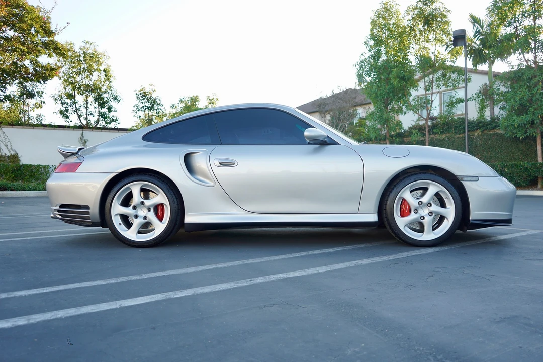 2001 Porsche 996 Turbo - Image 6 of 31