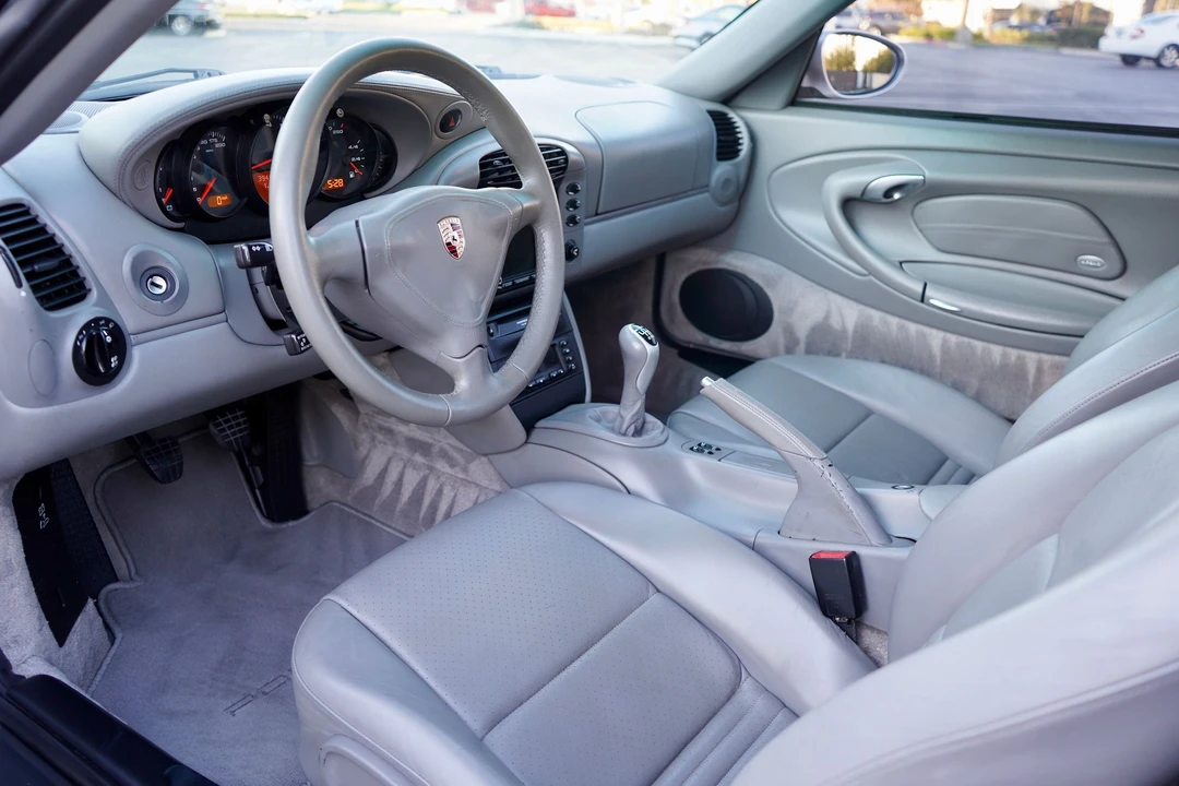 2001 Porsche 996 Turbo - Image 28 of 31