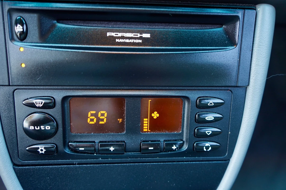 2001 Porsche 996 Turbo - Image 31 of 31