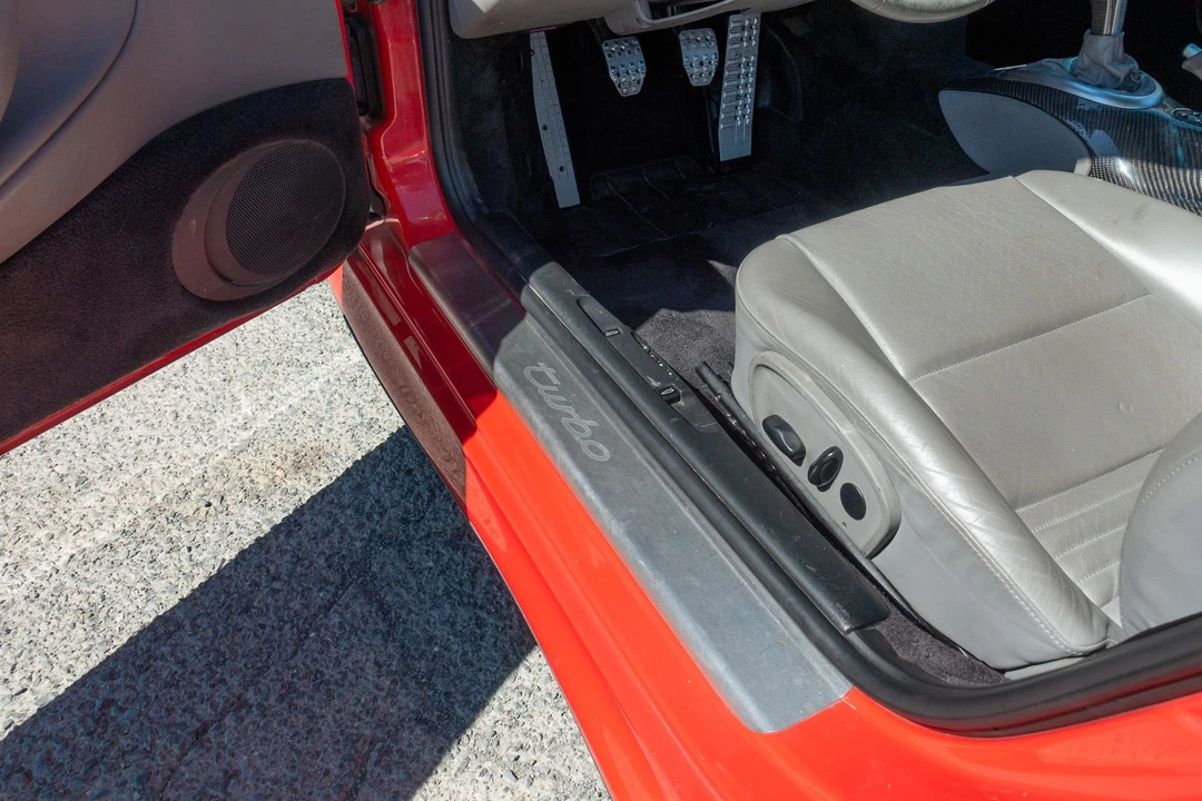 2001 Porsche 996 Turbo - Image 11 of 23