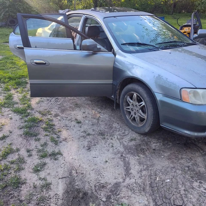2001 Acura TL 2nd Gen - Image 3 of 10
