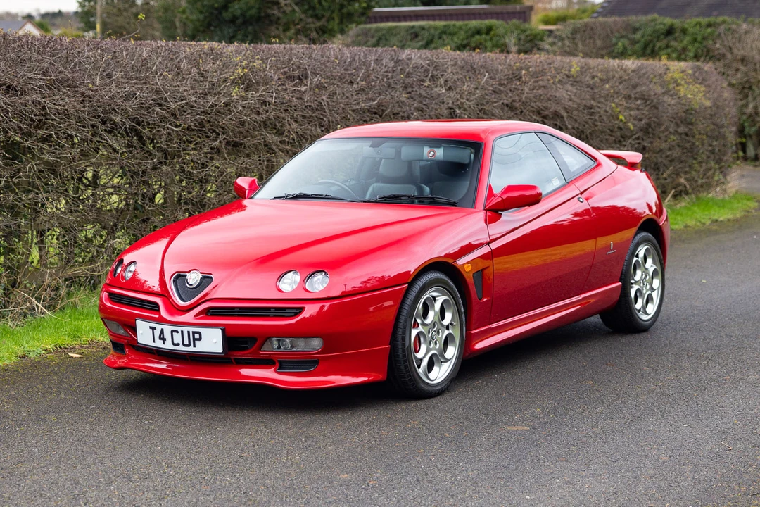 2001 Alfa Romeo 916 GTV & Spider - Image 2 of 31