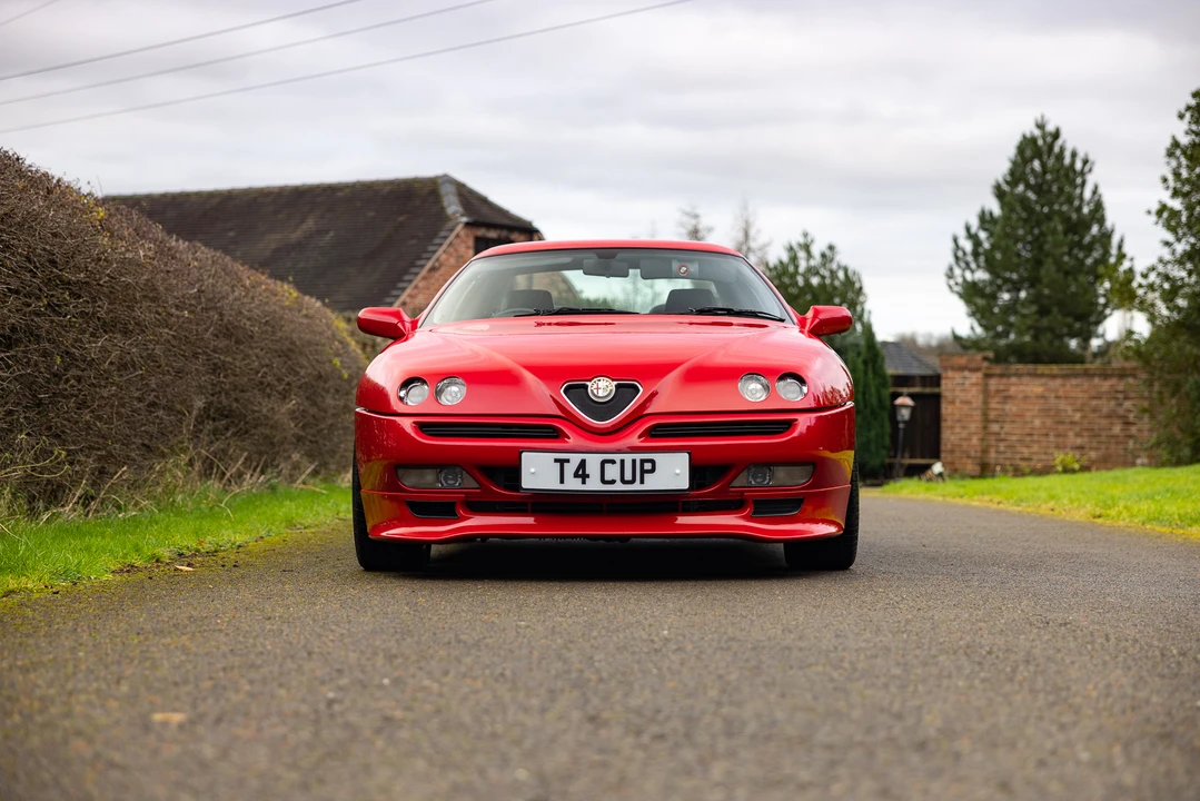 2001 Alfa Romeo 916 GTV & Spider - Image 3 of 31