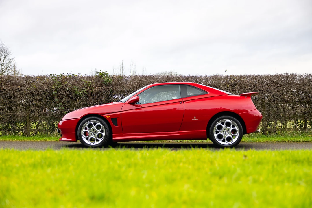 2001 Alfa Romeo 916 GTV & Spider - Image 5 of 31