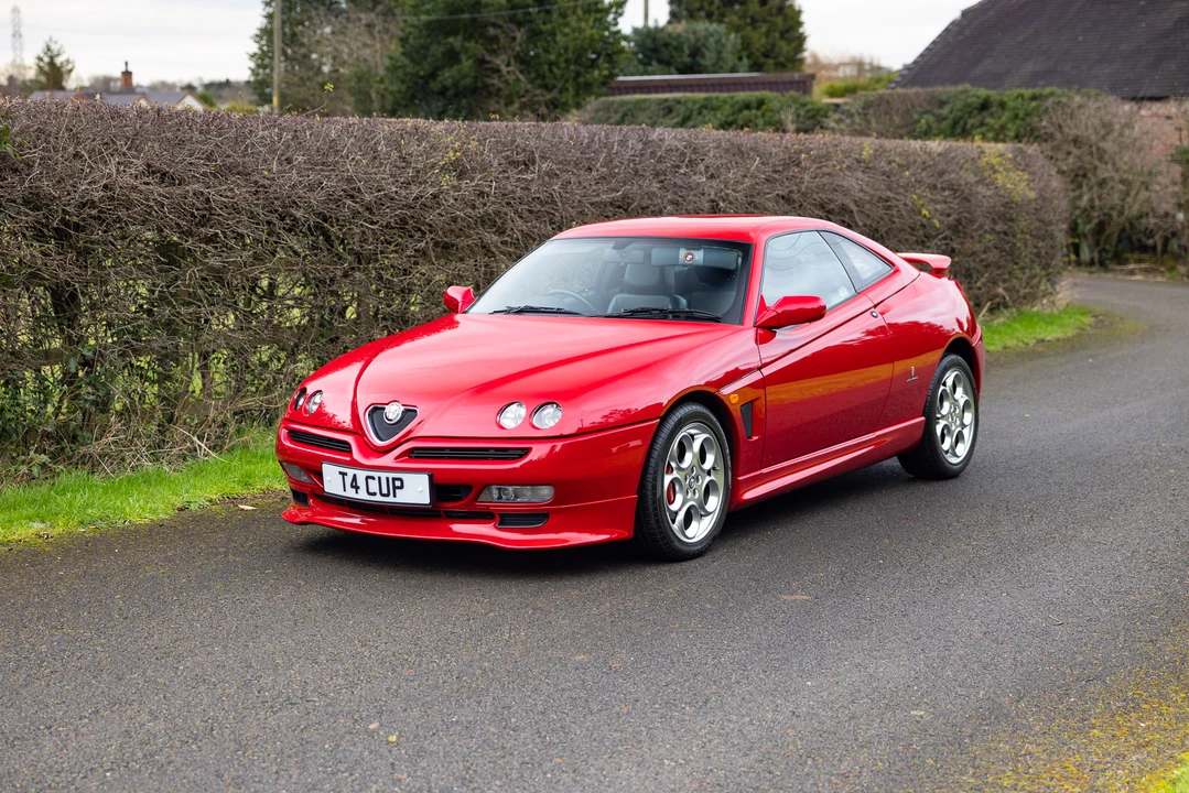 2001 Alfa Romeo 916 GTV & Spider - Image 11 of 31