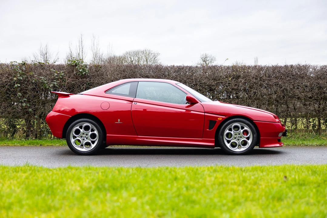 2001 Alfa Romeo 916 GTV & Spider - Image 17 of 31