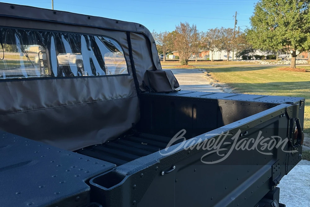 2001 AM General Hummer - Image 30 of 31