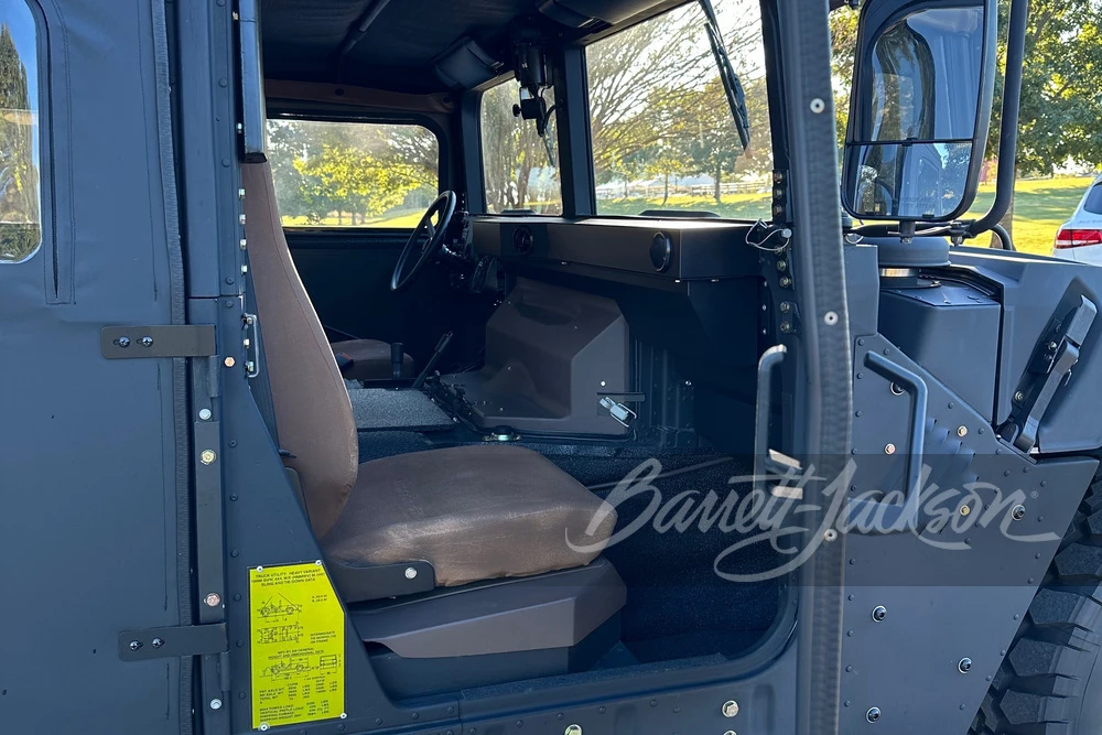 2001 AM General Hummer - Image 14 of 31