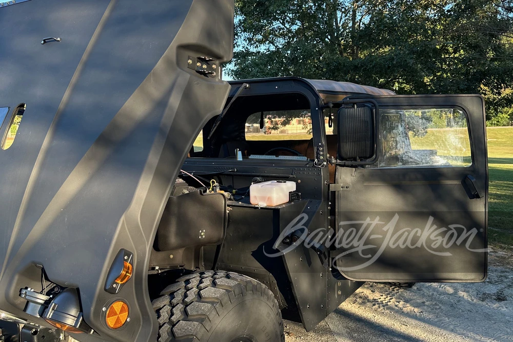 2001 AM General Hummer - Image 26 of 31