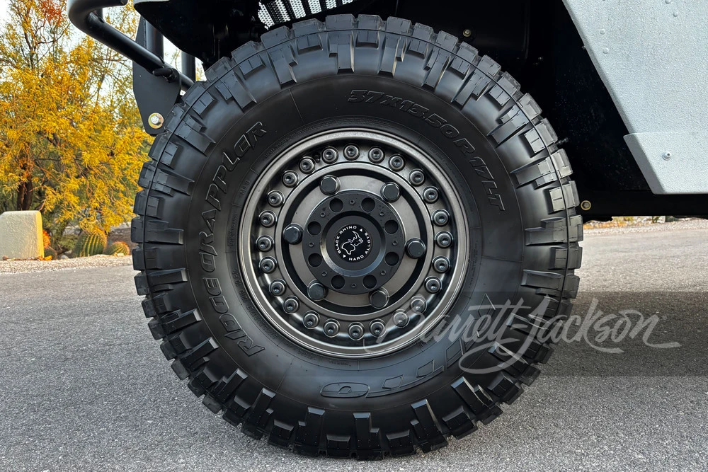 2001 AM General Hummer - Image 25 of 25