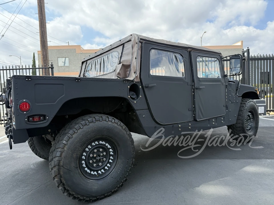 2001 AM General Hummer - Image 2 of 31