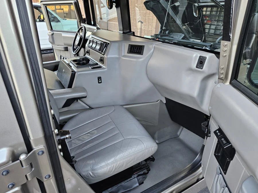 2001 AM General Hummer - Image 9 of 16