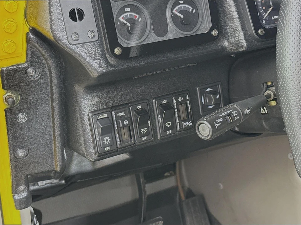2001 AM General Hummer - Image 7 of 14