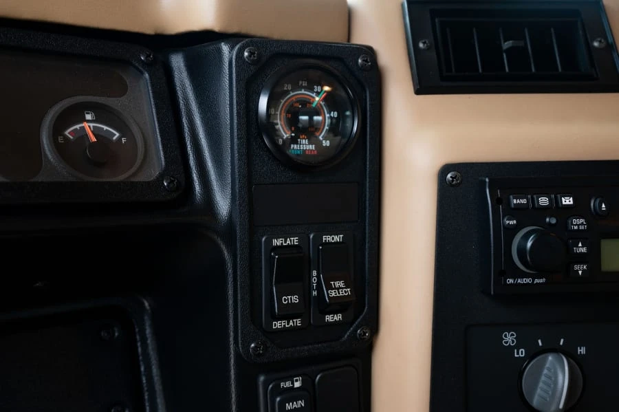 2001 AM General Hummer - Image 9 of 27