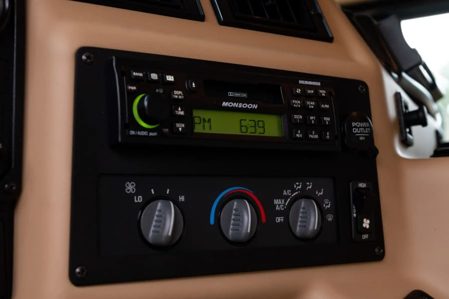 2001 AM General Hummer - Image 18 of 27