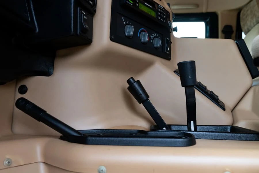 2001 AM General Hummer - Image 19 of 27