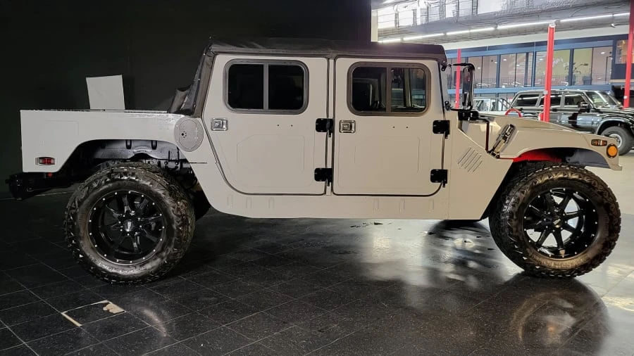 2001 AM General Hummer - Image 2 of 13