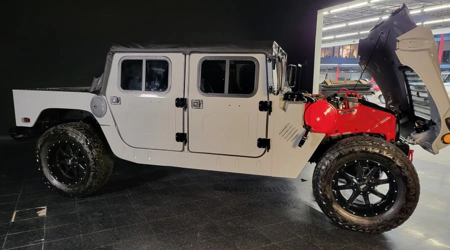 2001 AM General Hummer - Image 13 of 13