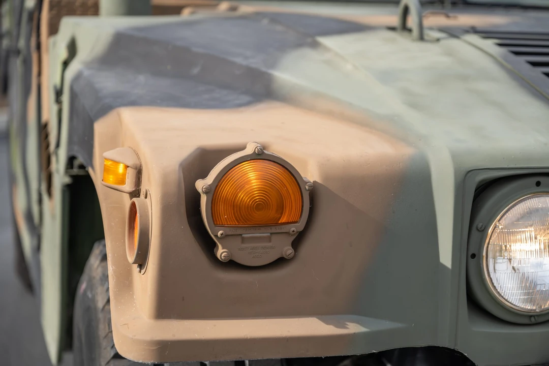 2001 Hummer HMMWV - Image 25 of 31
