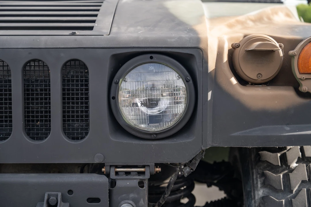 2001 Hummer HMMWV - Image 13 of 31