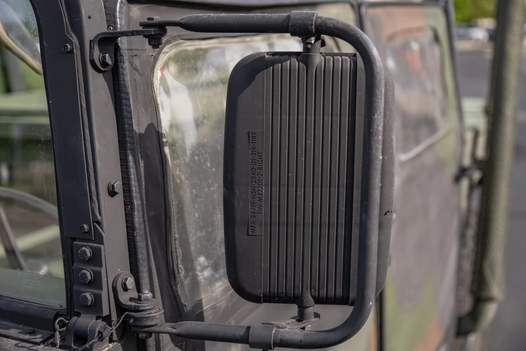 2001 Hummer HMMWV - Image 28 of 31