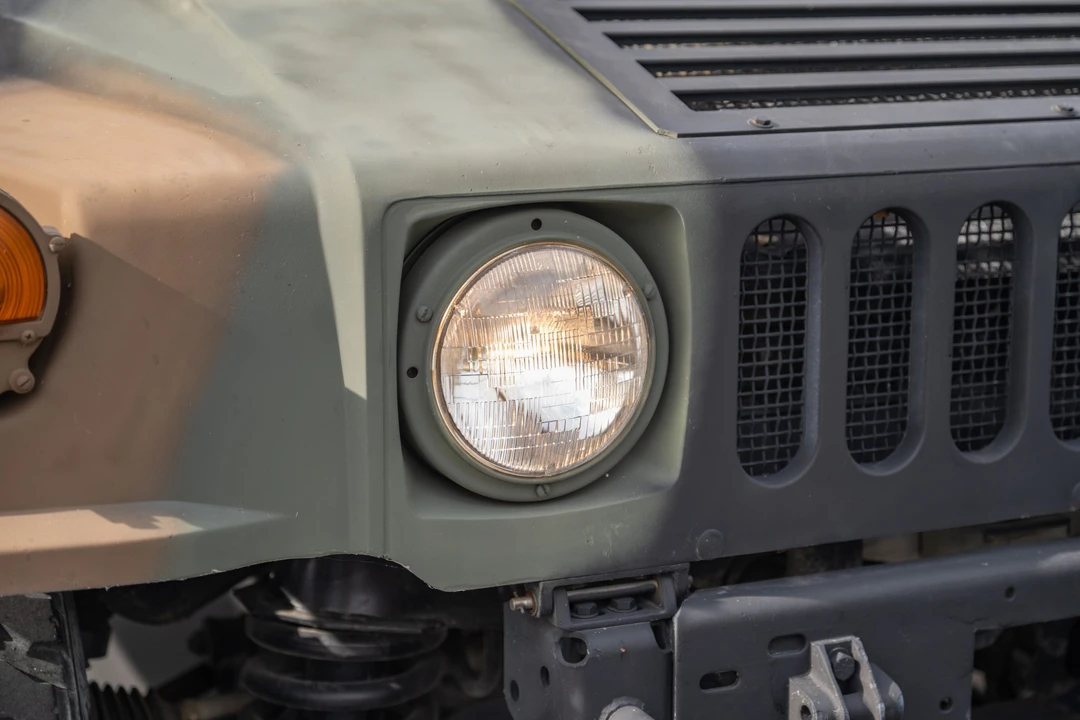 2001 Hummer HMMWV - Image 23 of 31
