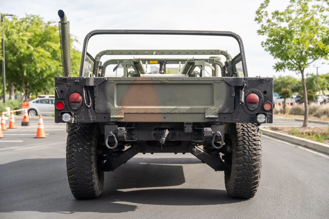 2001 Hummer HMMWV - Image 16 of 31