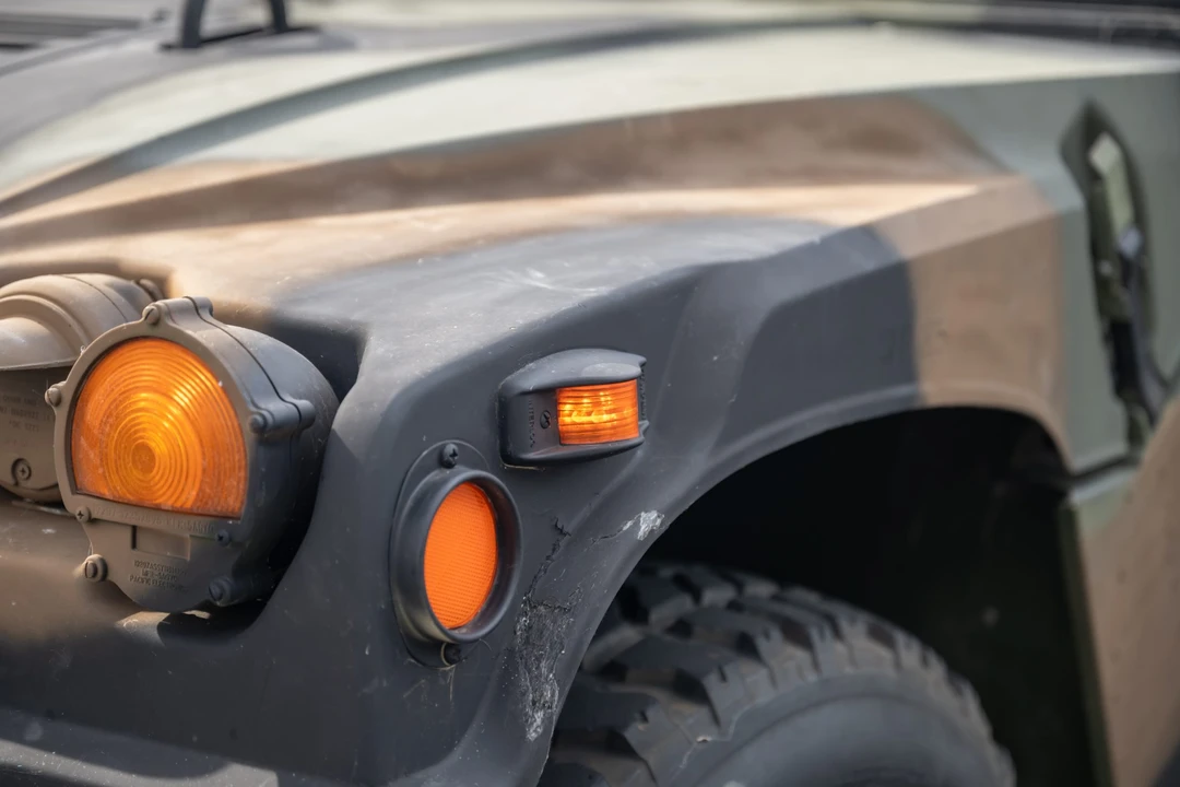 2001 Hummer HMMWV - Image 22 of 31