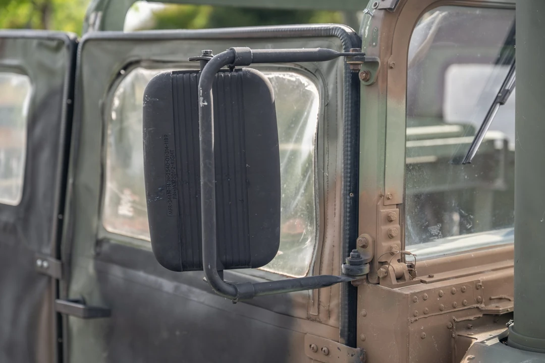 2001 Hummer HMMWV - Image 27 of 31
