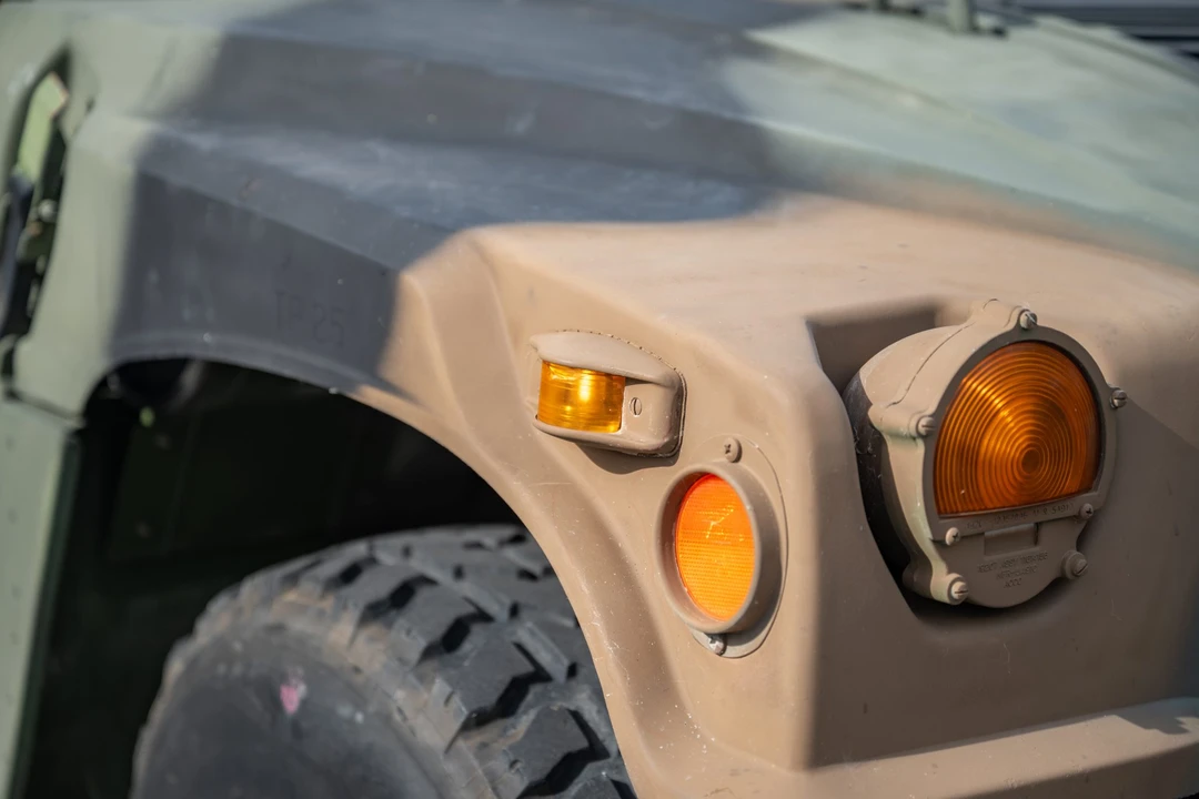 2001 Hummer HMMWV - Image 21 of 31