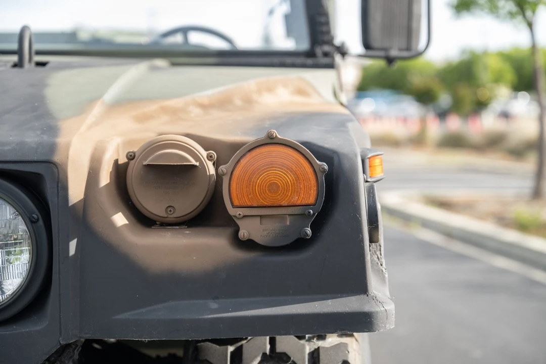 2001 Hummer HMMWV - Image 15 of 31