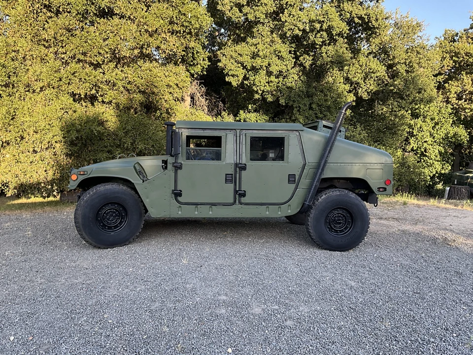 2001 Hummer HMMWV - Image 26 of 31
