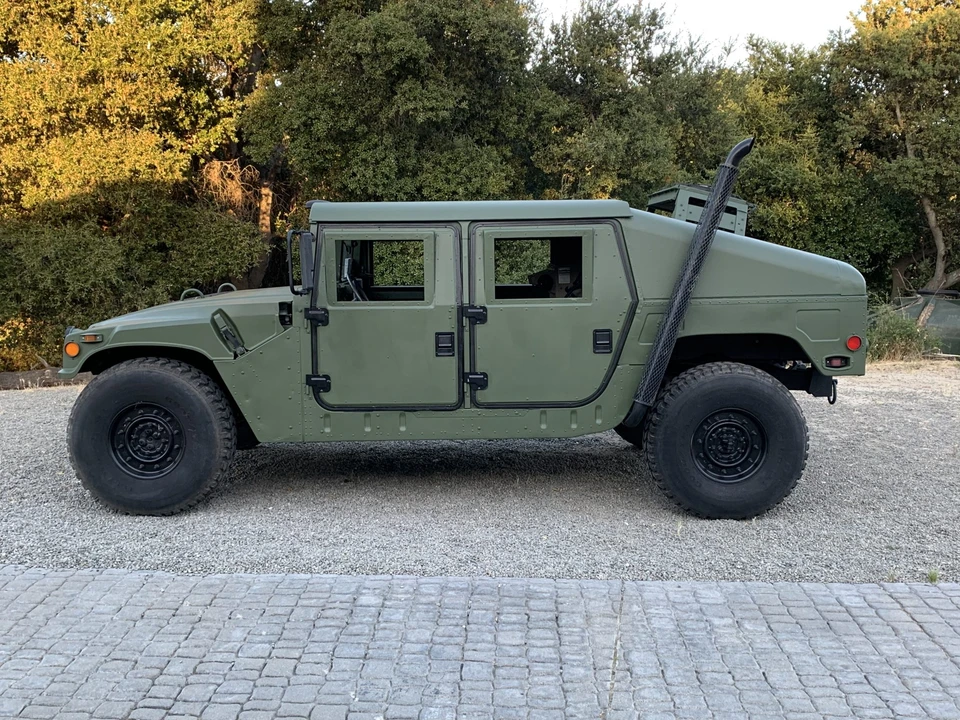 2001 Hummer HMMWV - Image 7 of 31