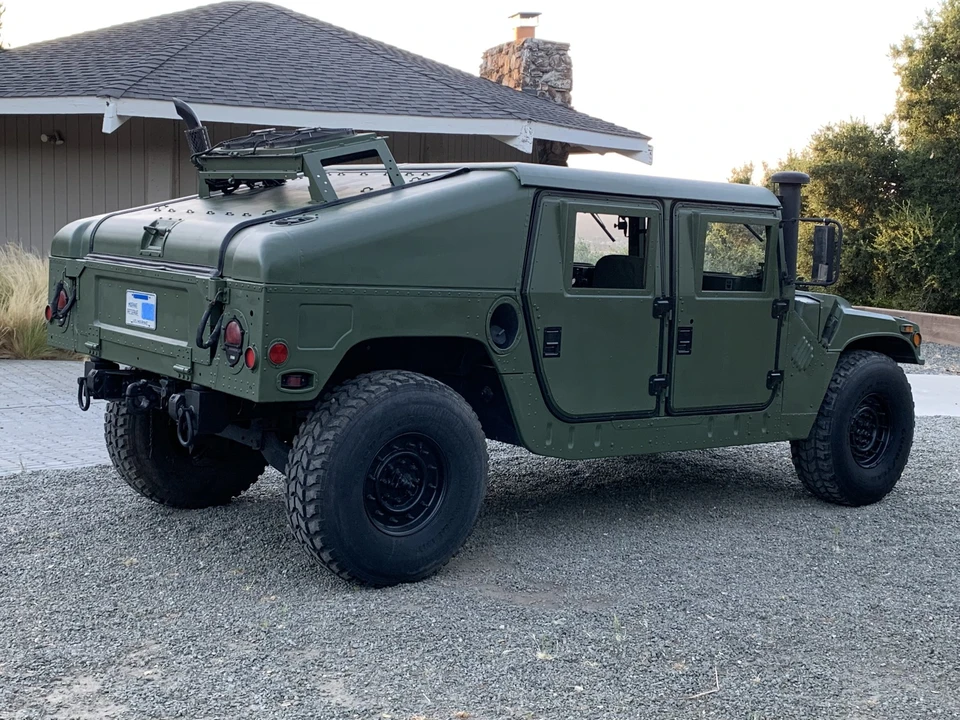 2001 Hummer HMMWV - Image 16 of 31