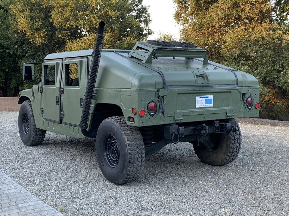 2001 Hummer HMMWV - Image 10 of 31