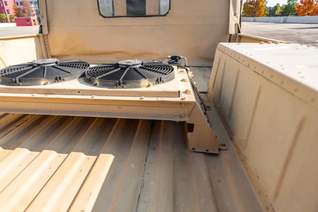 2001 AM General Hummer - Image 24 of 31
