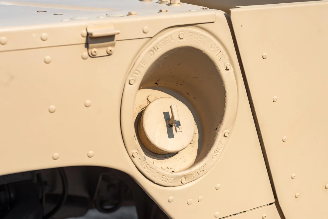 2001 AM General Hummer - Image 30 of 31