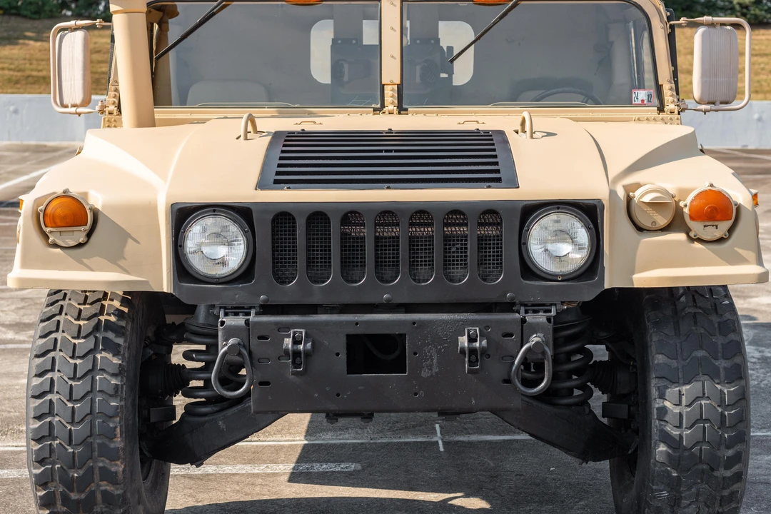 2001 AM General Hummer - Image 10 of 31