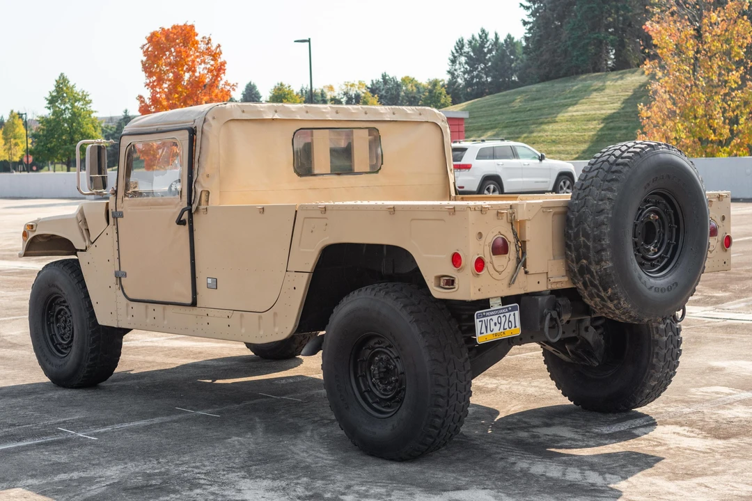 2001 AM General Hummer - Image 4 of 31